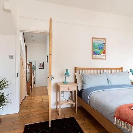 Arty House With Garden In Holiday home