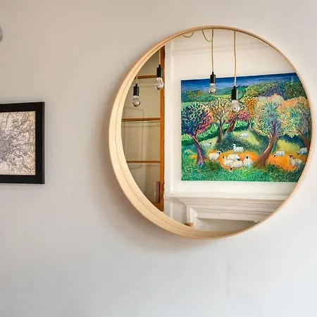 Arty House With Garden In