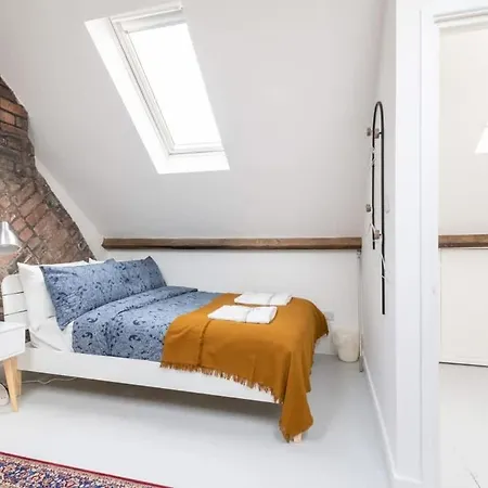 Сasa de vacaciones Arty House With Garden In Bristol